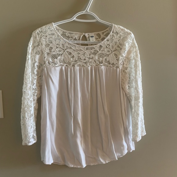 TWO 3/4 LACE SLEEVE SHIRTS - Picture 4 of 6